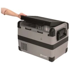 Outwell - Deep Cool 35 - Coolbox 10 Outwell - Deep Cool 35 - Coolbox -PRIM Camping Shop outwell deep cool 35 coolbox detail 4