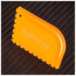 Petromax - Scraper With Grooves For Cast Iron 7 Petromax - Scraper With Grooves For Cast Iron -PRIM Camping Shop petromax scraper with grooves for cast iron detail 2