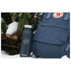 Primus - Klunken Bottle Winter - Water Bottle 6 Primus - Klunken Bottle Winter - Water Bottle -PRIM Camping Shop primus klunken bottle winter water bottle detail 2