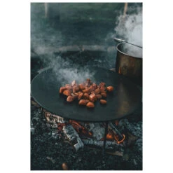 Robens - Bighorn 3 Legged Pan - Skillet 11 Robens - Bighorn 3 Legged Pan - Skillet -PRIM Camping Shop robens bighorn 3 legged pan skillet detail 5