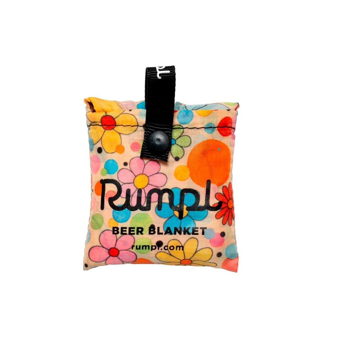 Rumpl - Beer Blanket 4 Rumpl - Beer Blanket - Image 2
